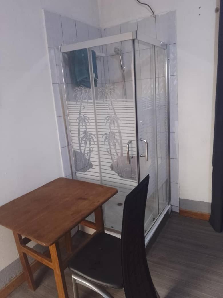Отель Bh Apero Club Bertoua Экстерьер фото